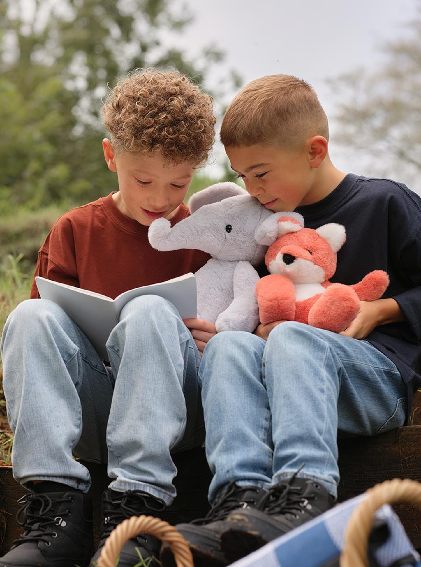 Charlie Bears Effie Elephant (Cloudy Grey)