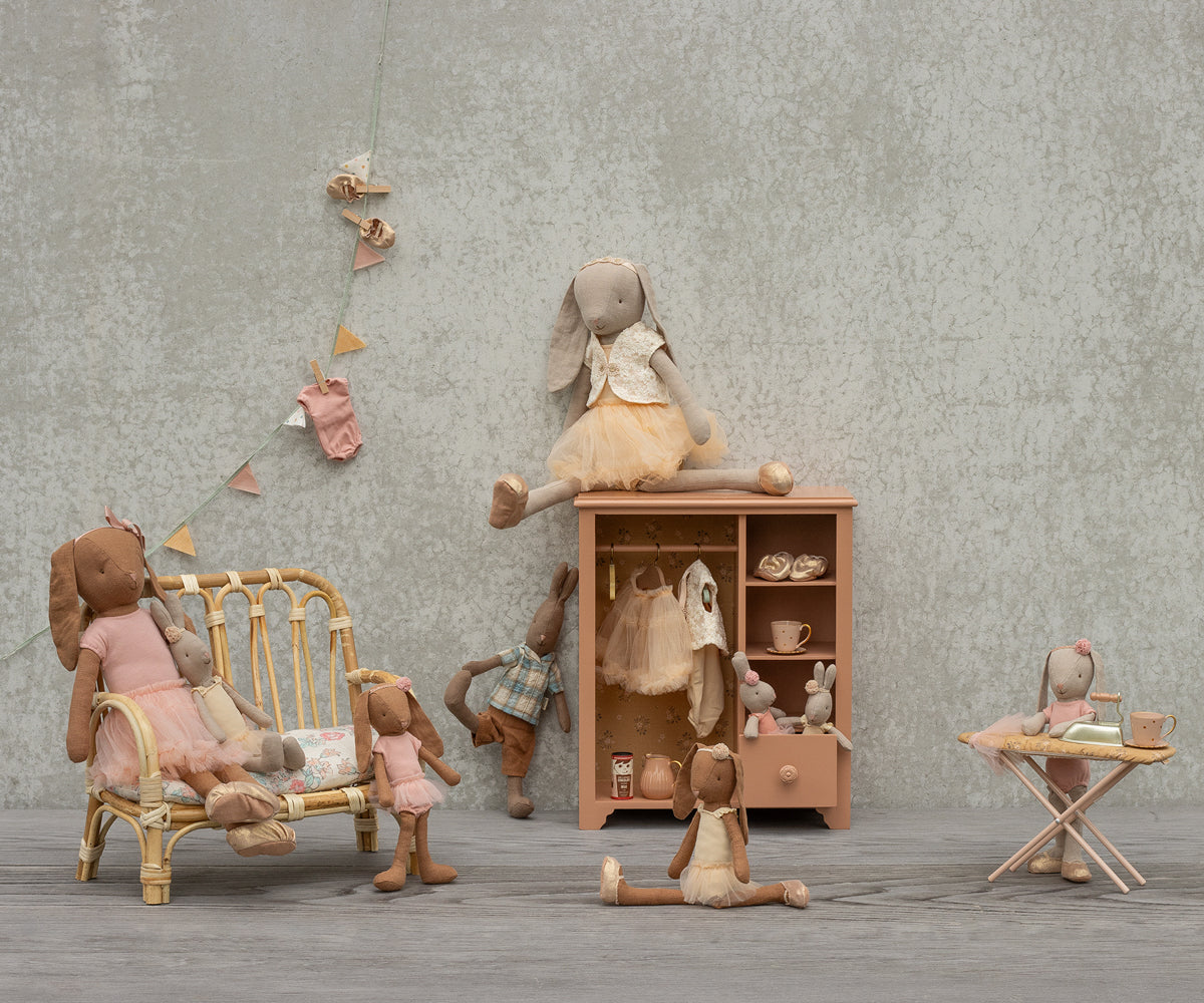 Maileg Large Wardrobe - Dark powder