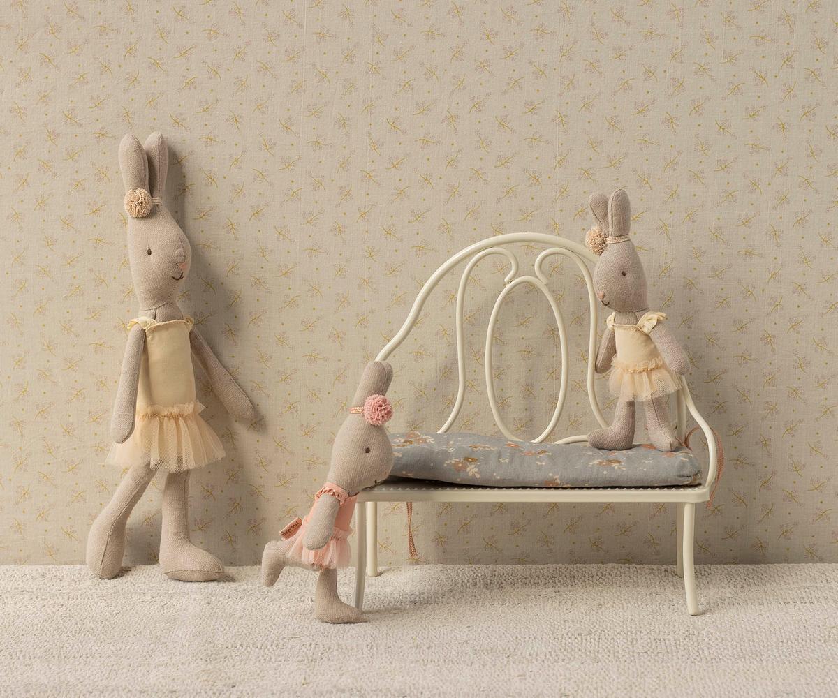 Maileg Micro Rabbit- Ballet suit and skirt cream
