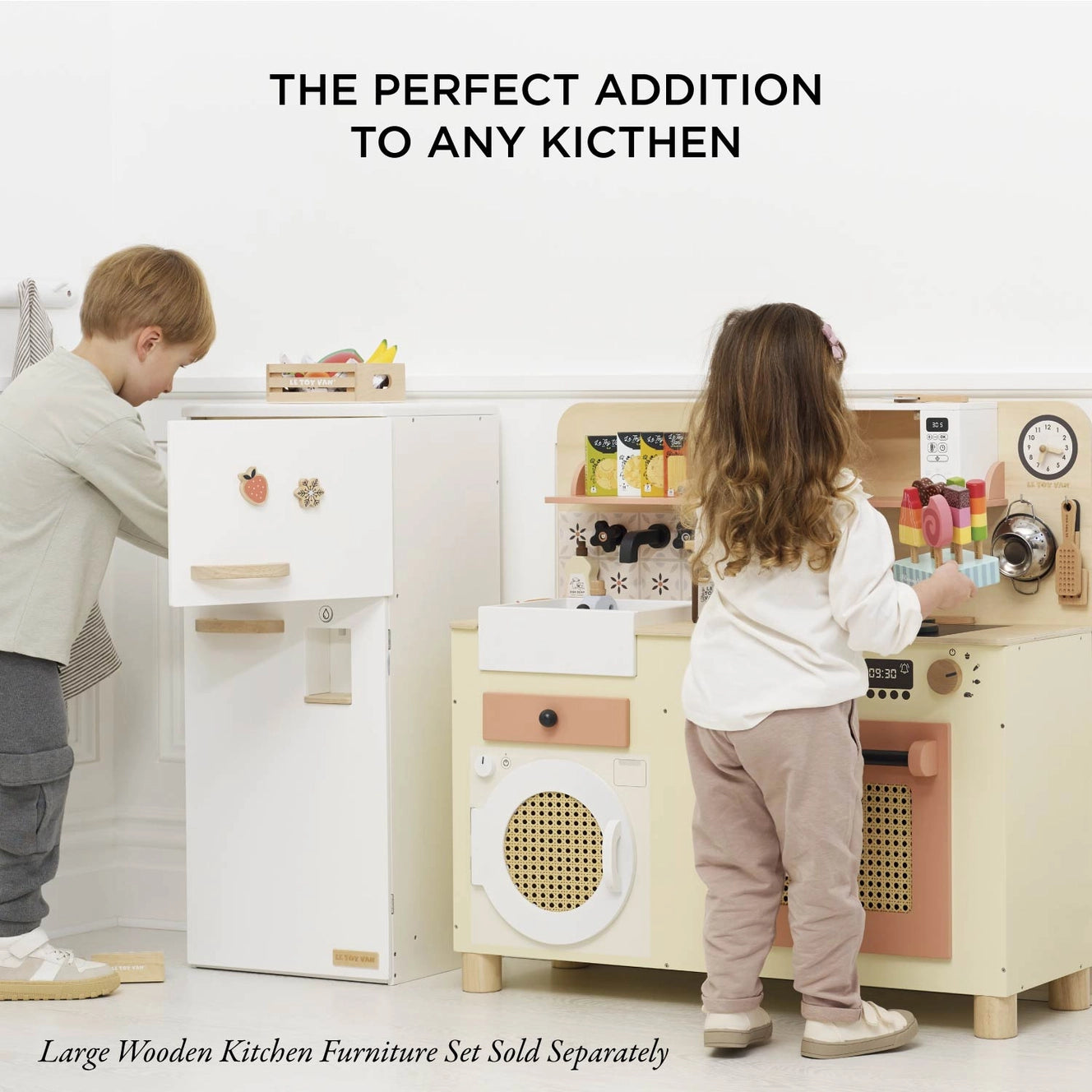Le Toy Van- Freestanding Fridge Freezer