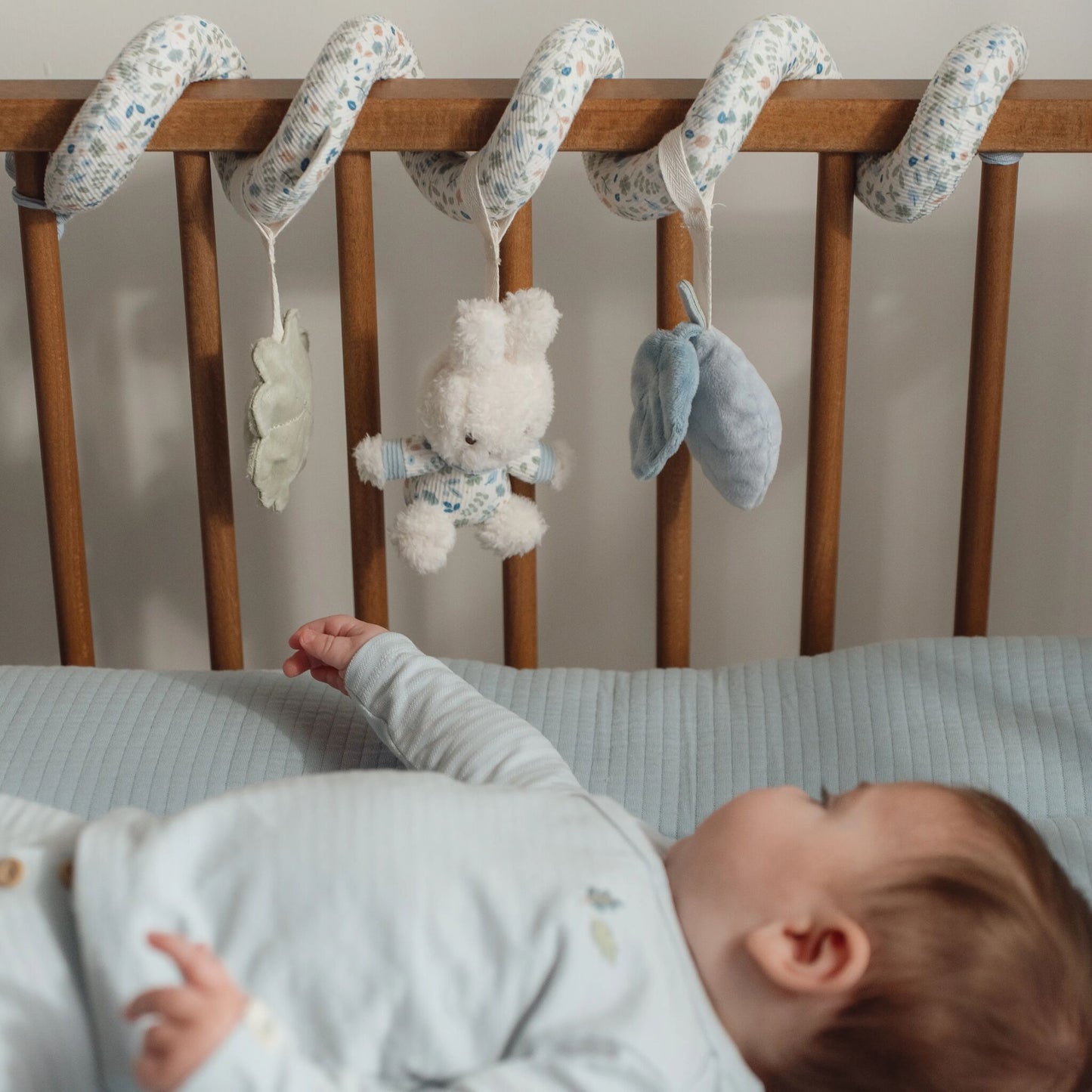 Miffy x Little Dutch Activity spiral - Lucky Leaves