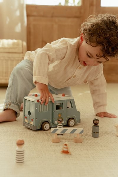 Little Dutch Police Van