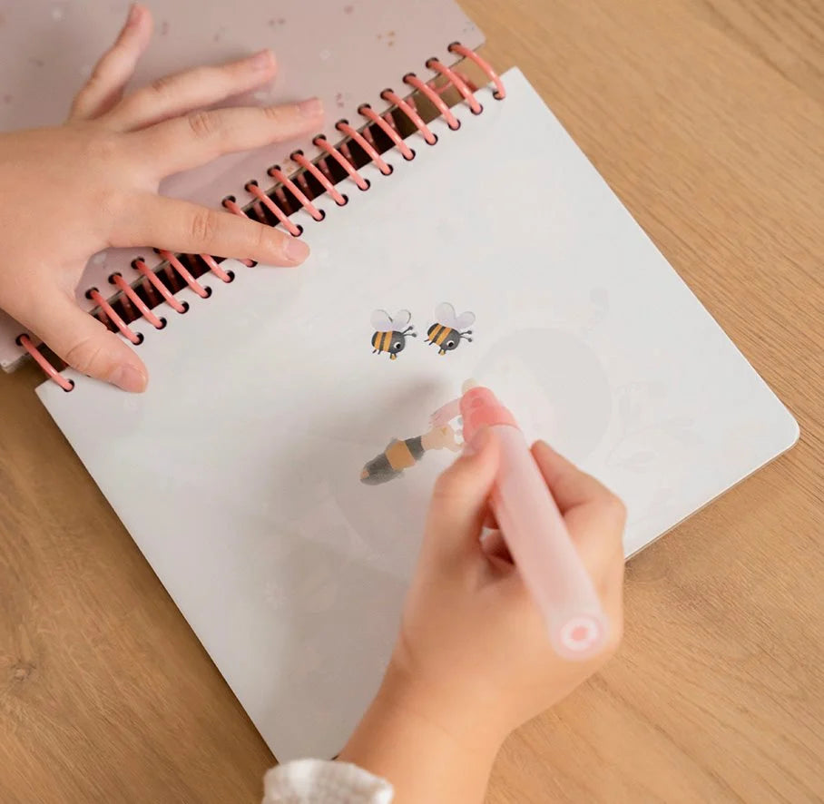 Little Dutch Water Reveal Book- Rosa & Friends