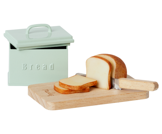 Maileg Bread box With Utensils Miniature