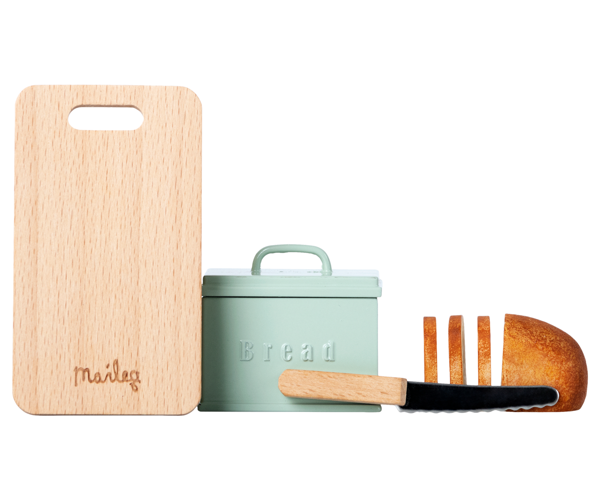 Maileg Bread box With Utensils Miniature