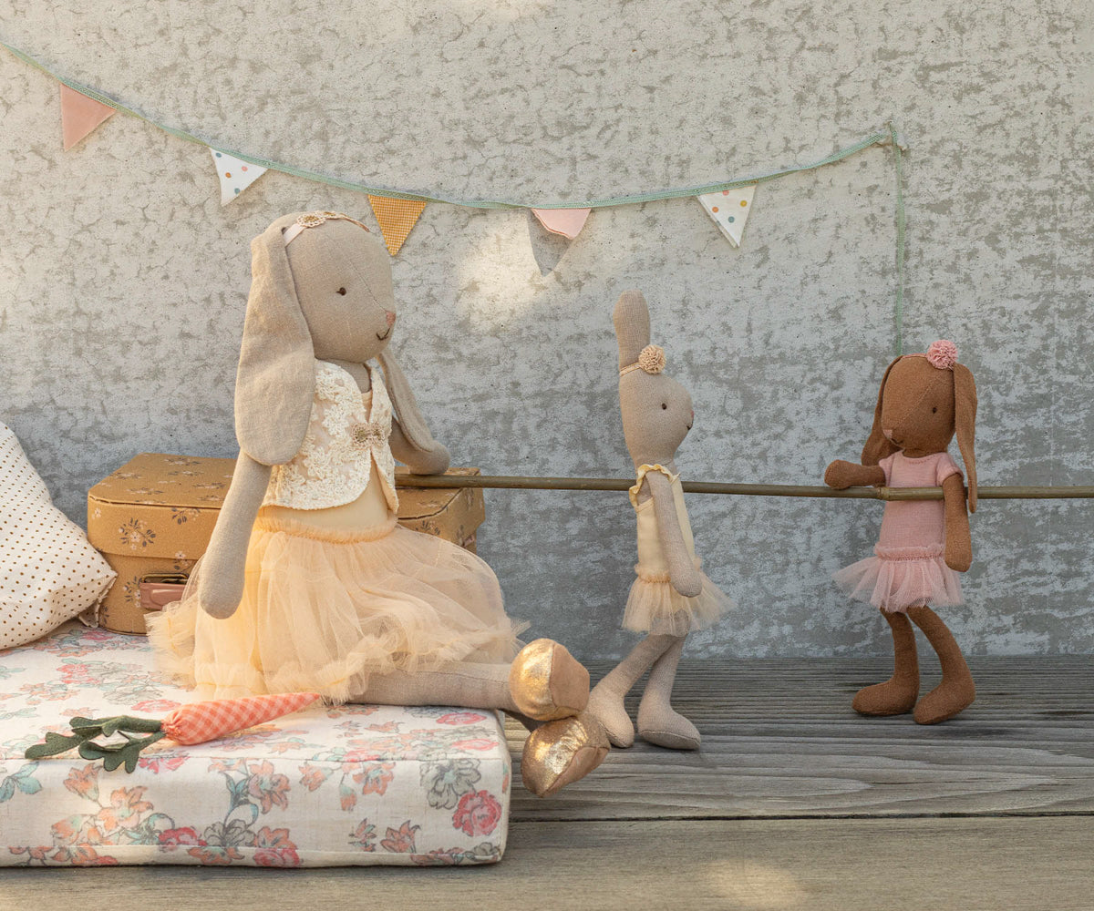 Maileg Chocolate brown Bunny Size 1- Ballet suit and skirt rose