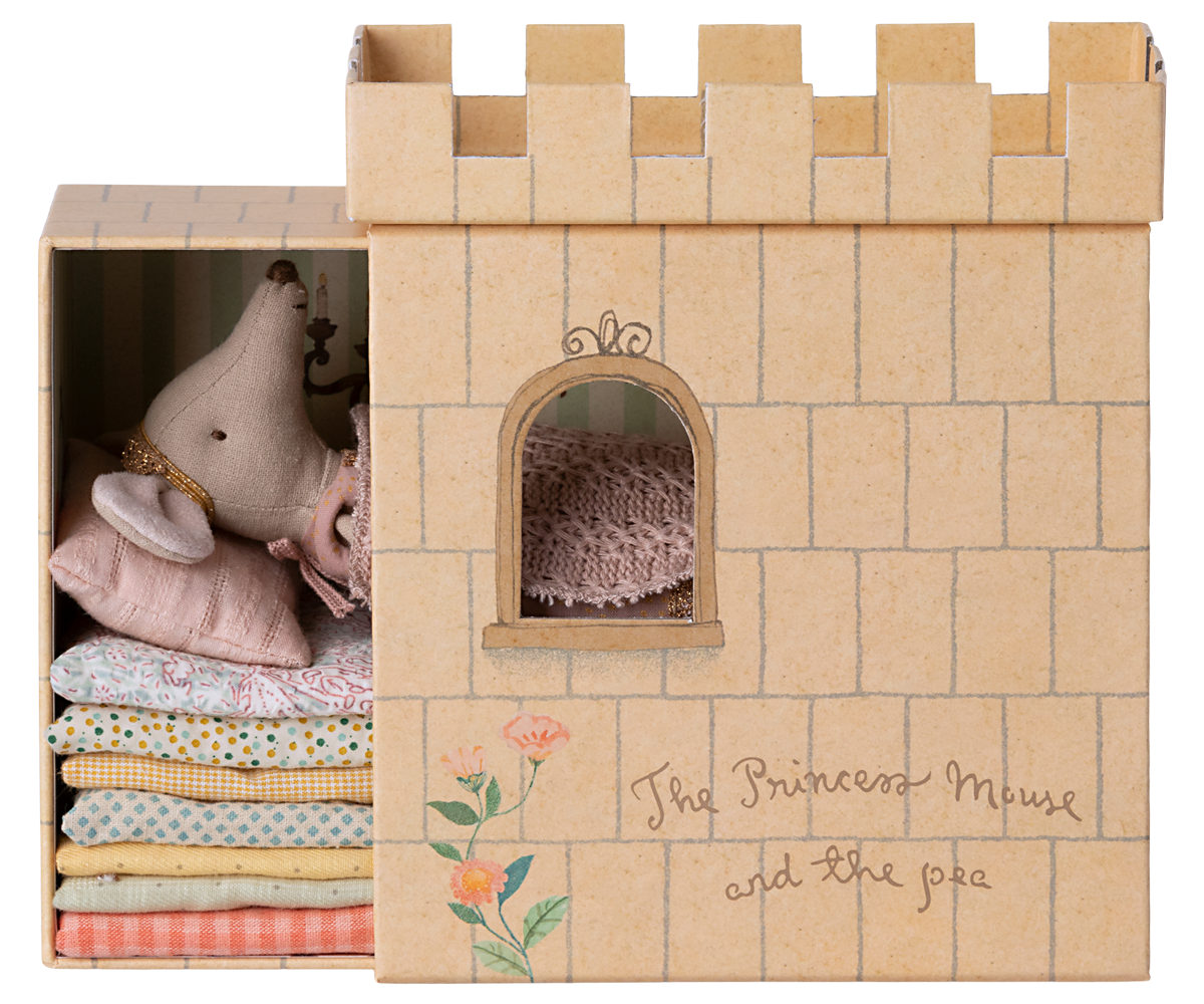 Maileg Princess and the pea, Big sister mouse