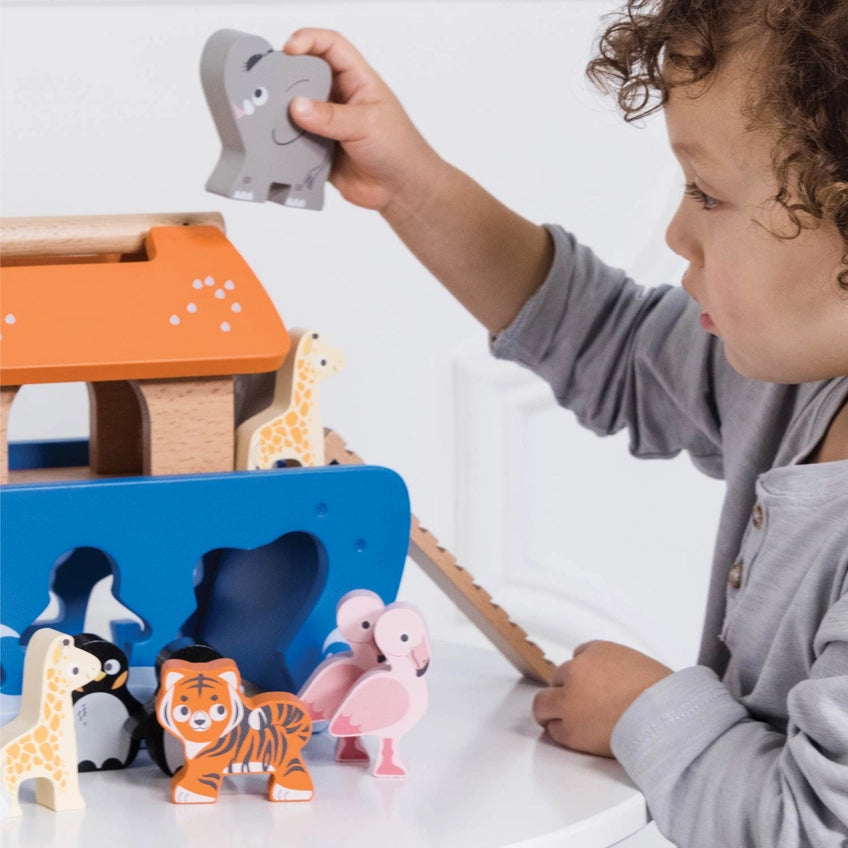 Le Toy Van Ark & Animals Shape Shorter