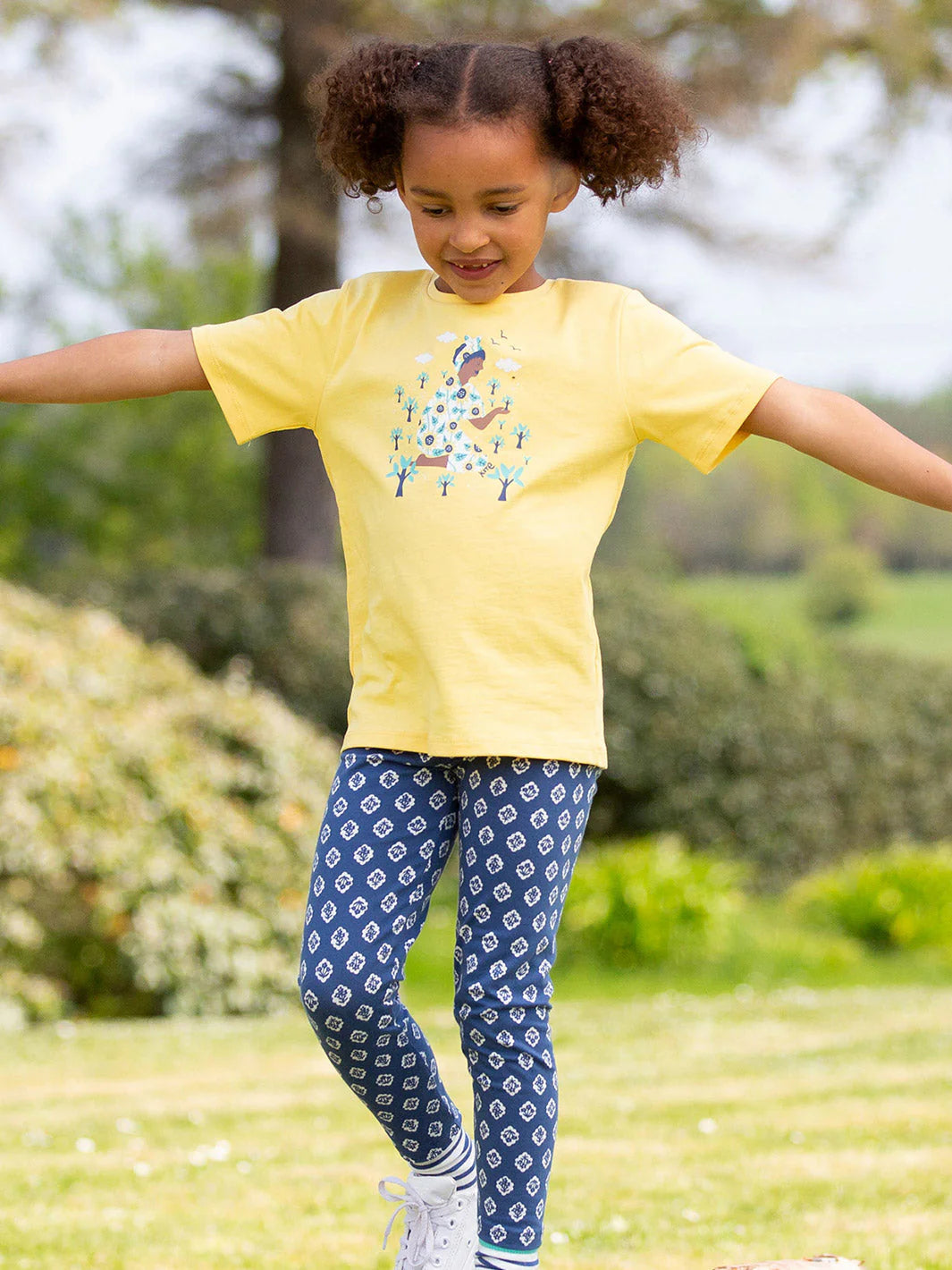 Kite Planet Protector T-shirt