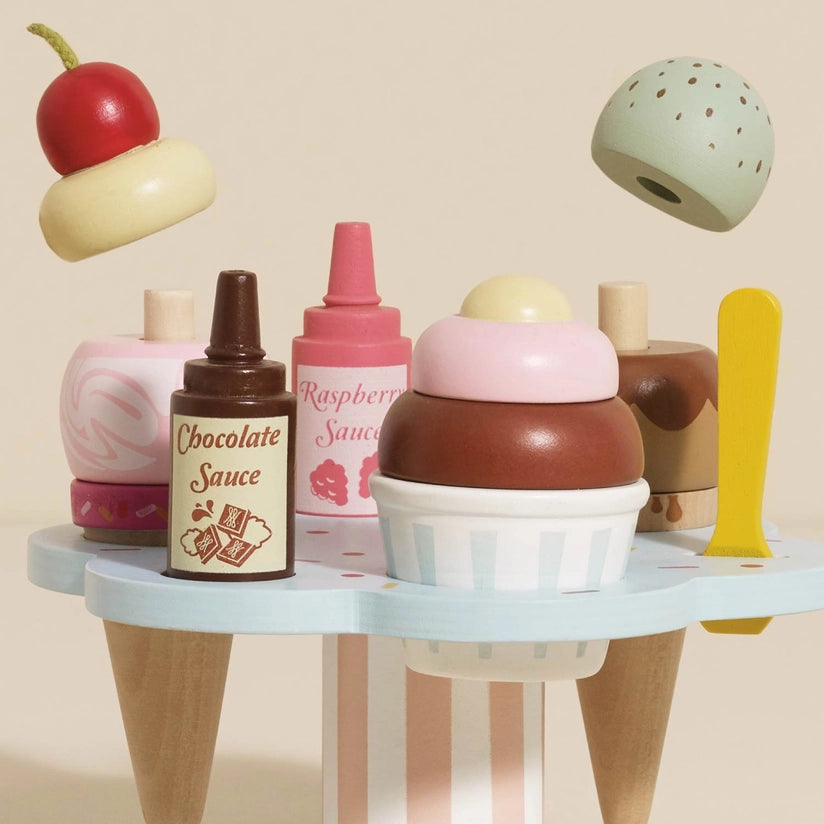 Le Toy Van Wooden Ice Cream Stand & Toppings