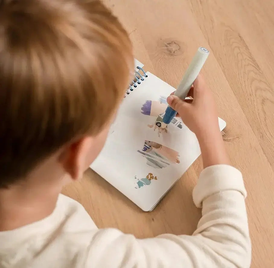 Little Dutch Water Reveal Book- Jim & Friends