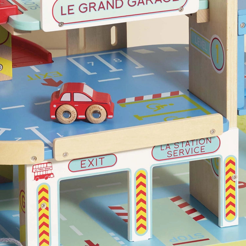 Le Toy Van Le Grand Wooden Car Garage