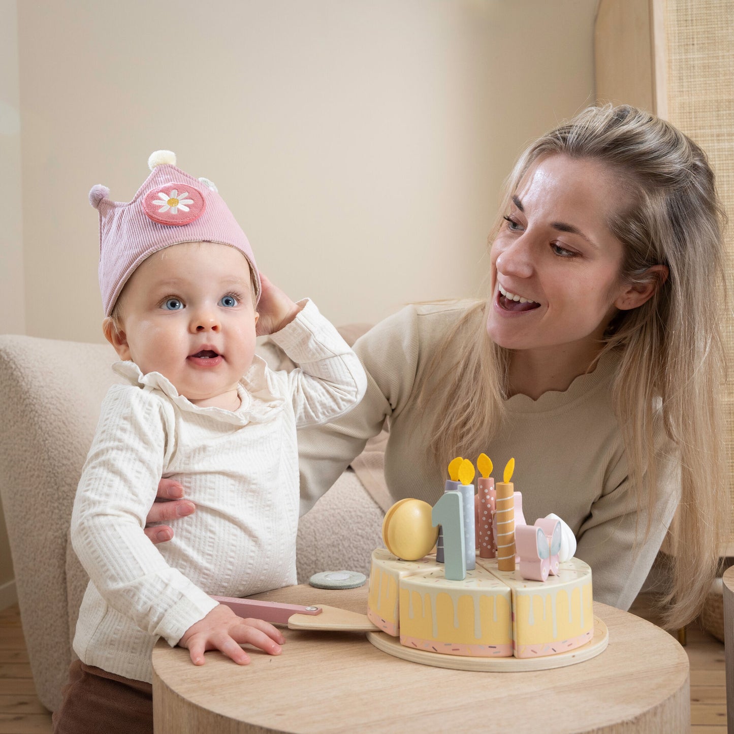 Little Dutch Pink Wooden Birthday Cake & Birthday Crown Bundle