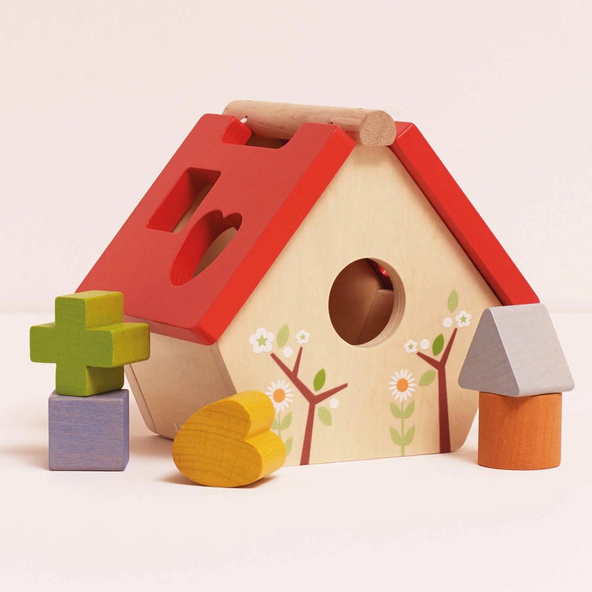 Le Toy Van Woodland Bird House Shape Shorter