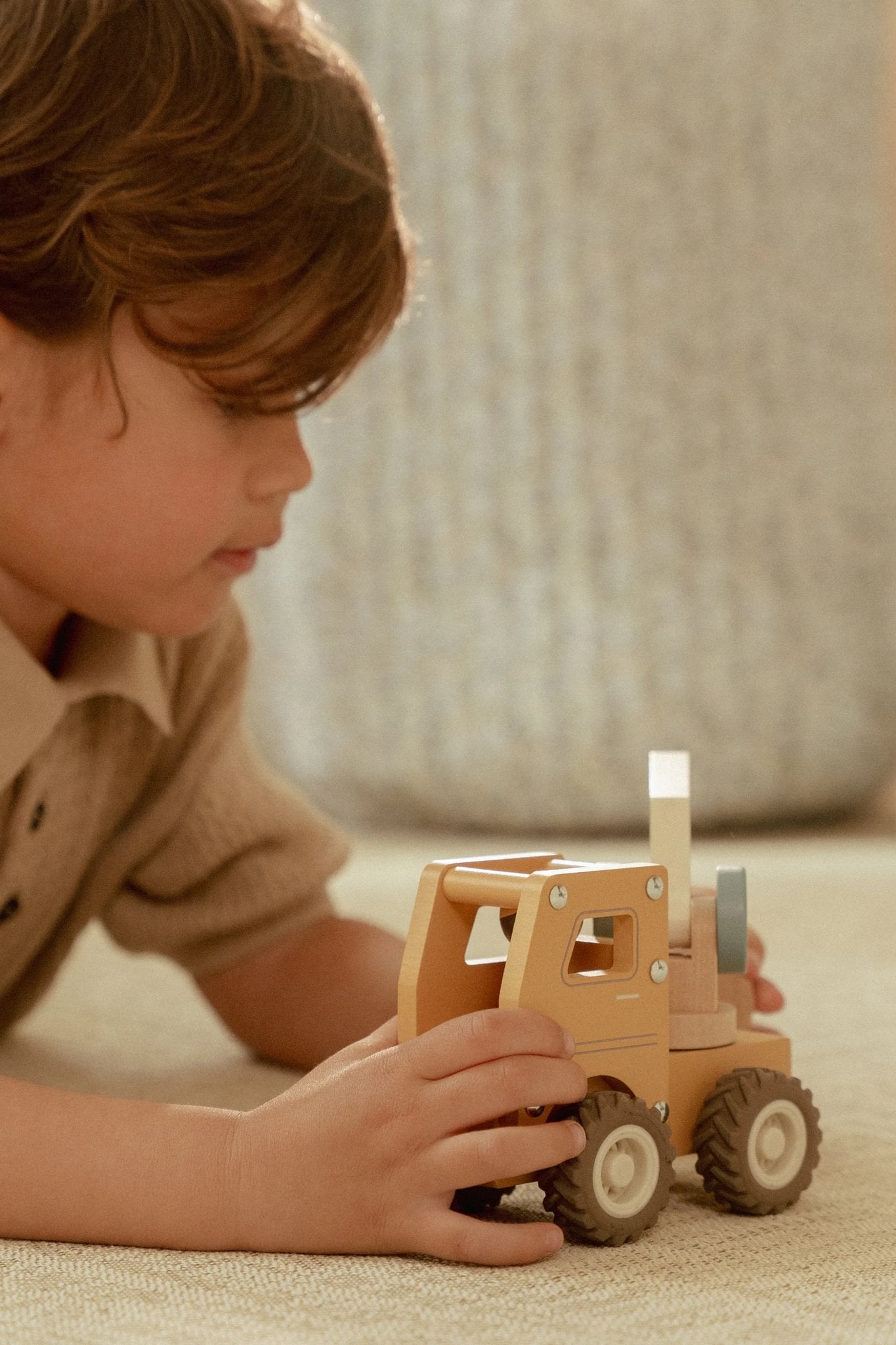 Little Dutch Wooden Crane With Pegdoll