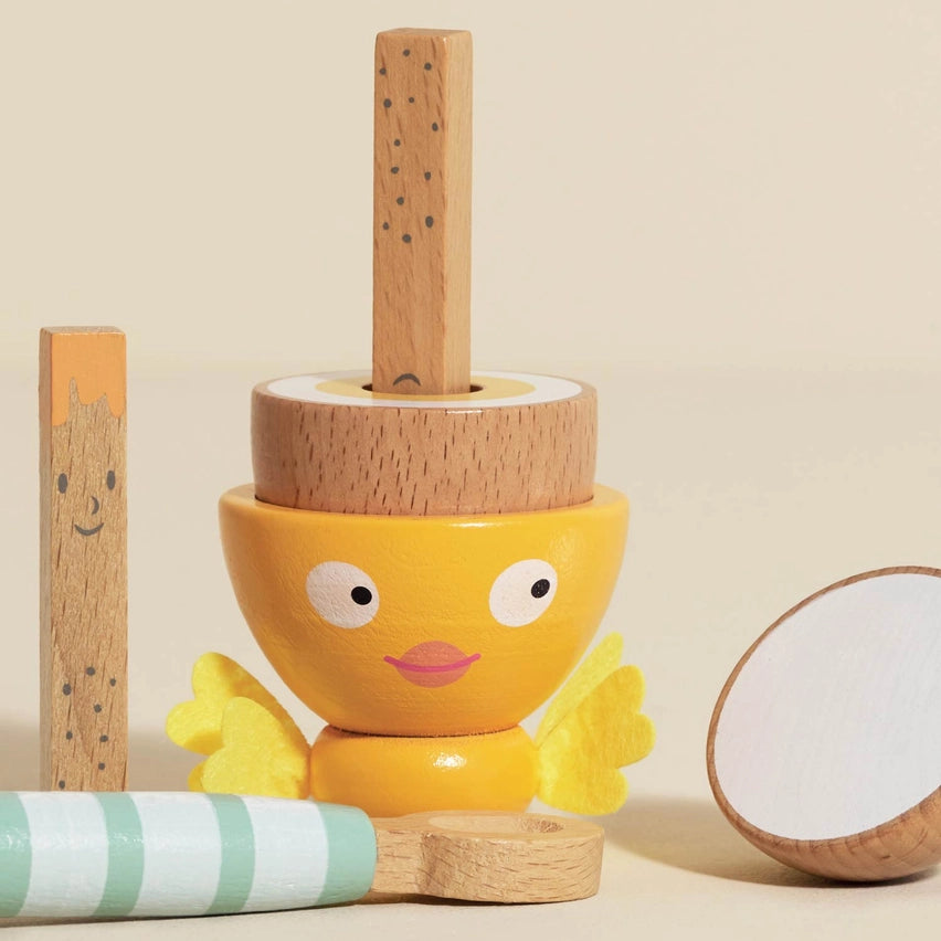 Le Toy Van Wooden Egg Cup & Soldiers Set