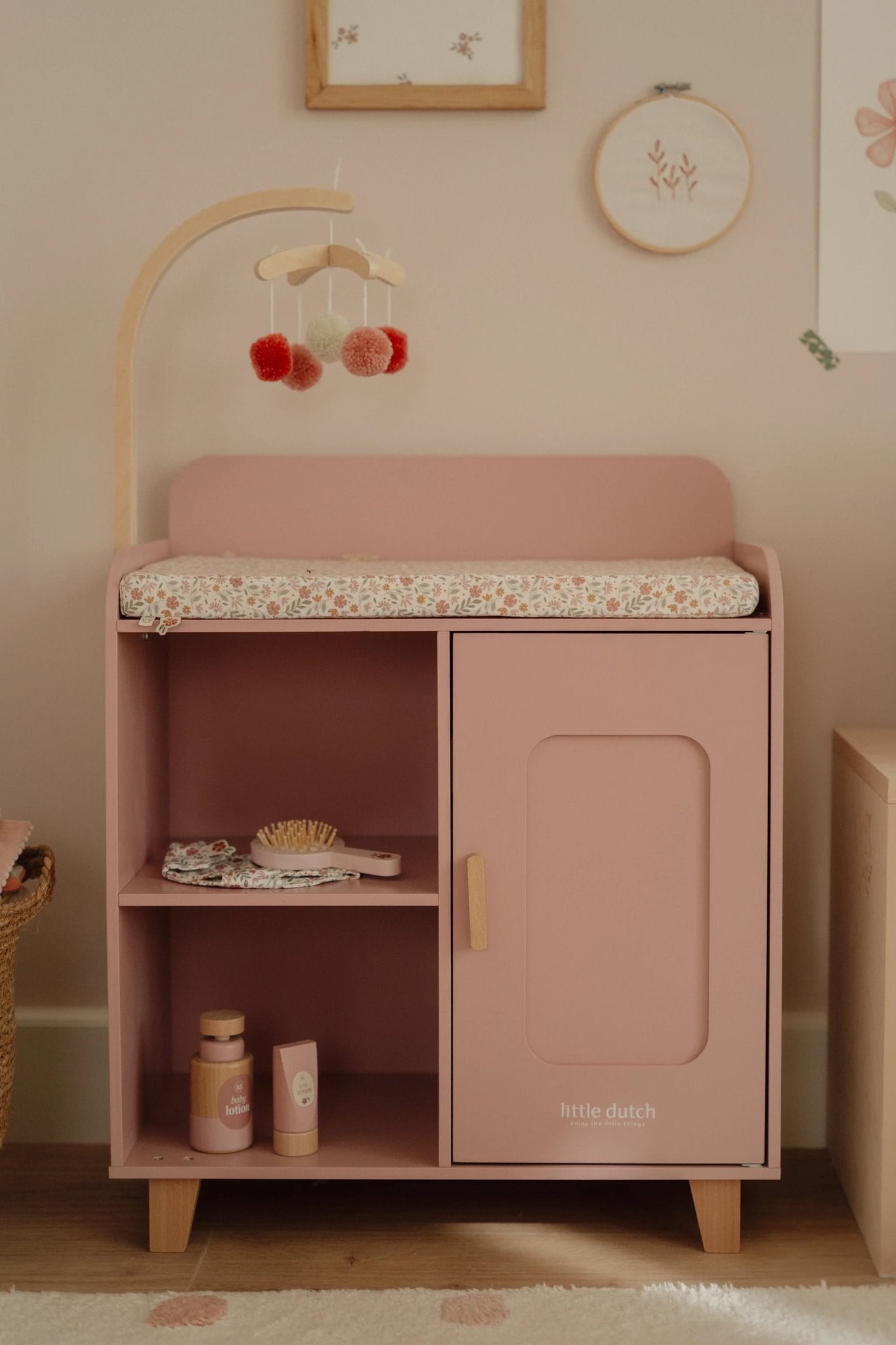 Little Dutch Doll Changing Table