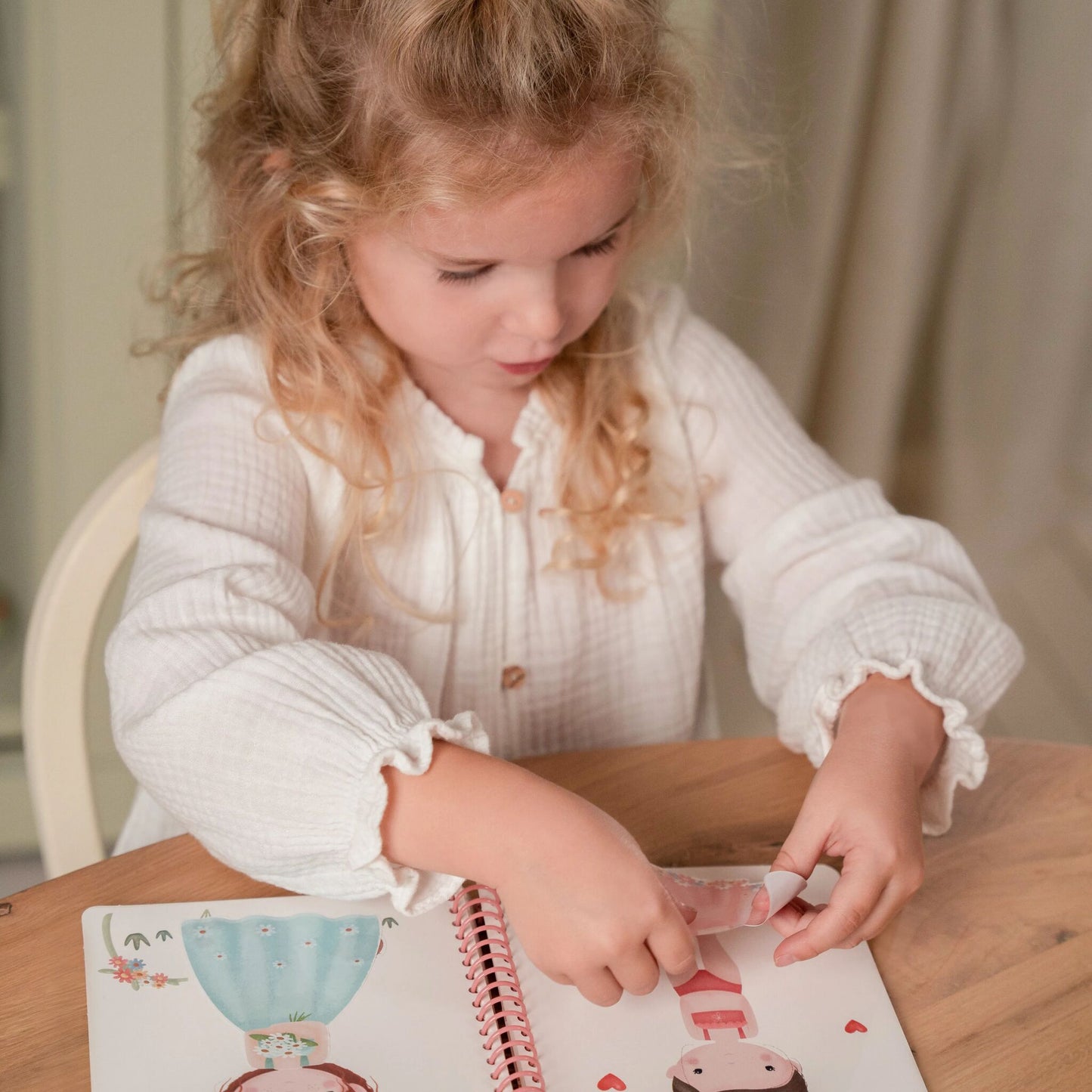 Little Dutch Dress Me Up Book - Rosa & Friends