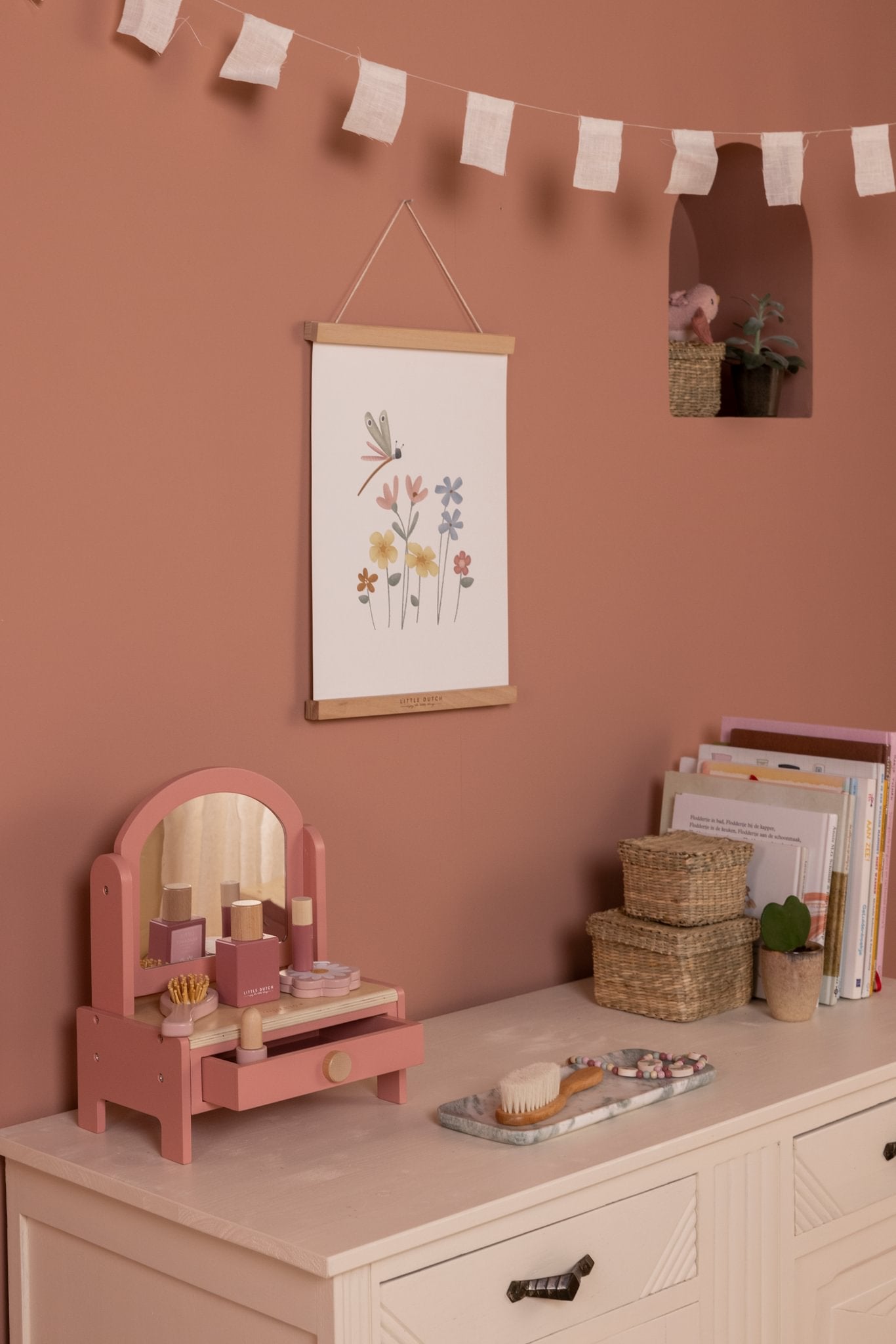 Little Dutch Vanity Table