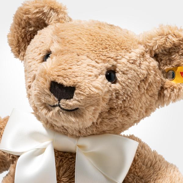 Steiff Cosy Year Bear 2025