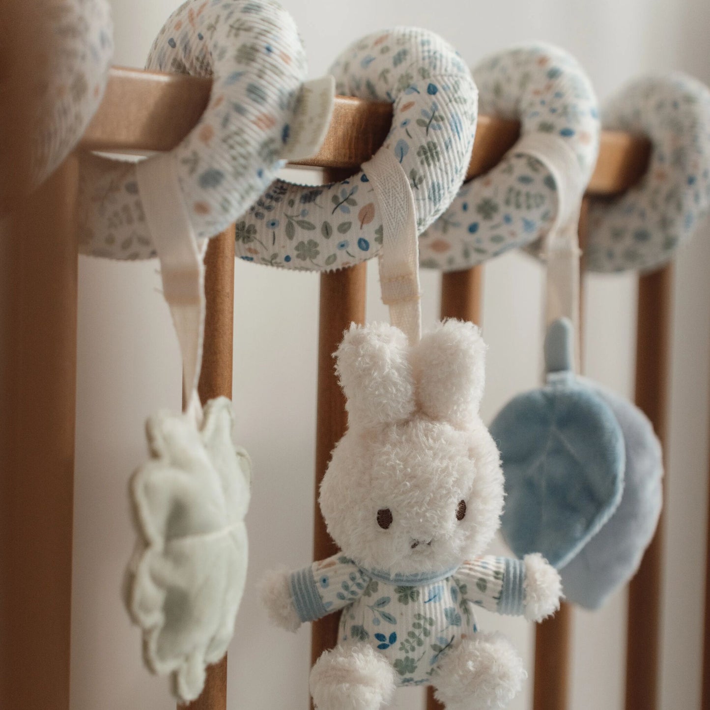 Miffy x Little Dutch Activity spiral - Lucky Leaves