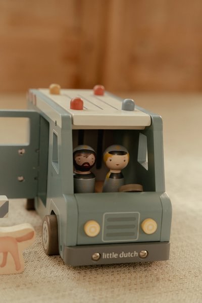 Little Dutch Police Van
