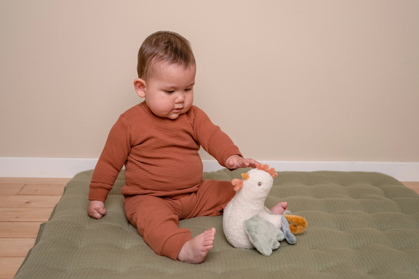 Little Dutch Tumbler Chicken- Little Farm