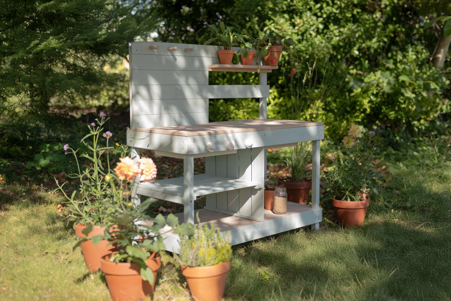 Little Dutch Mud Kitchen