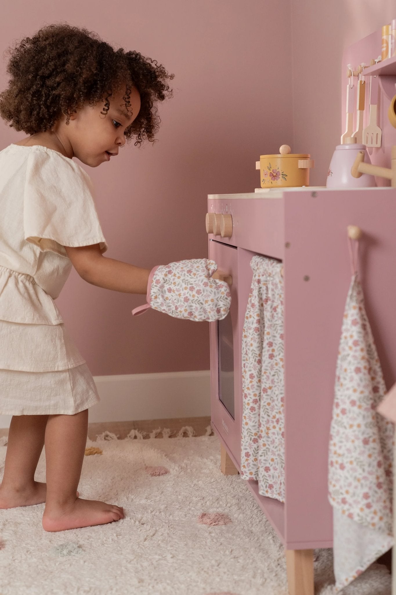 Little Dutch Wooden Play Kitchen- Pink LIMITED EDITION